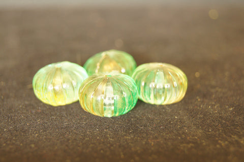 Plastic blue/green glossy mirror-ball shaped 1.7cm x 1cm - 2pc