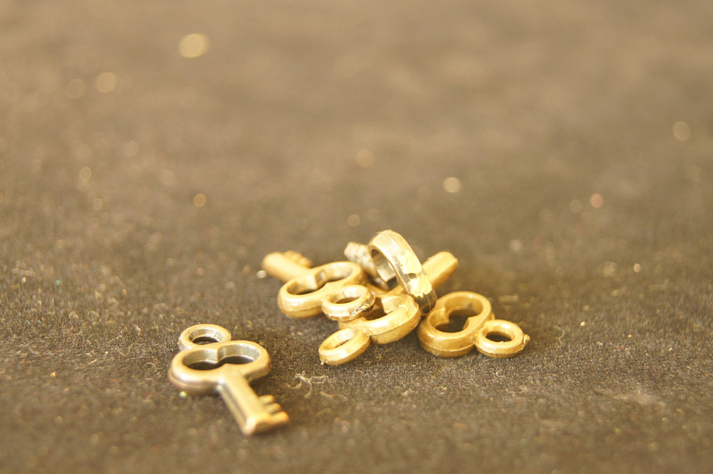Pendant - Old-brass finish - 10mm x 5mm - Key - $0.50 per 2 pc