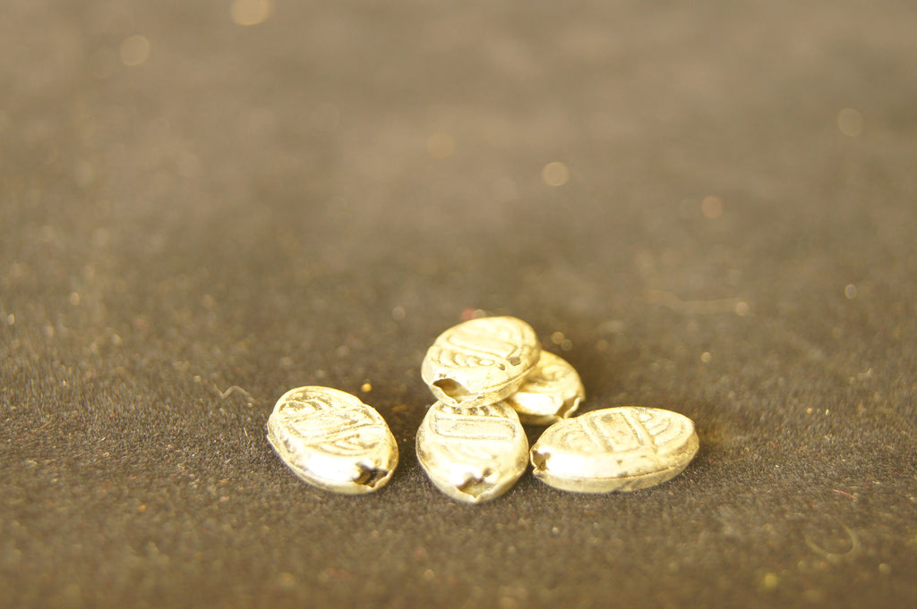 antiqued silver-finished pewter (zinc-based alloy)